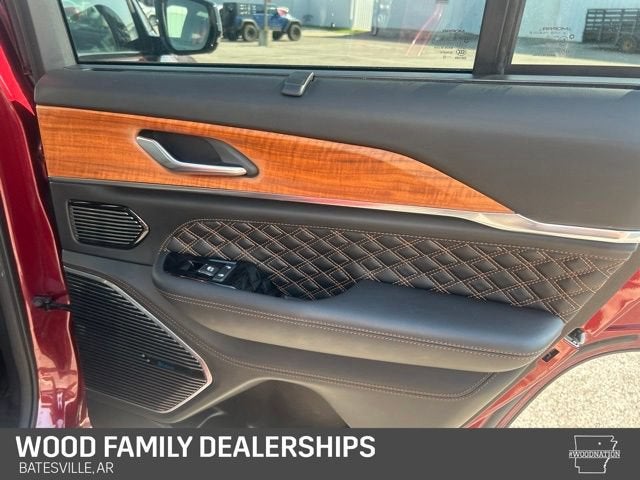 2023 Jeep Grand Cherokee Summit Reserve