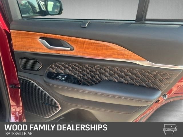 2023 Jeep Grand Cherokee Summit Reserve