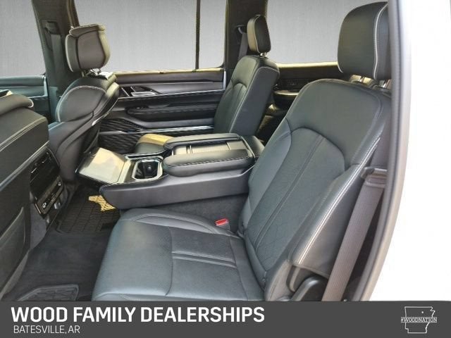 2022 Jeep Grand Wagoneer Series II Obsidian