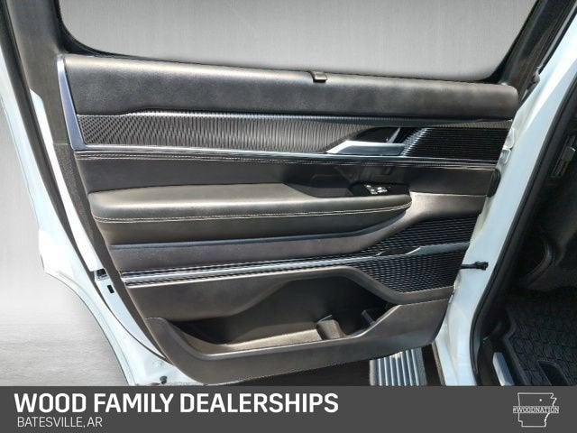 2022 Jeep Grand Wagoneer Series II Obsidian
