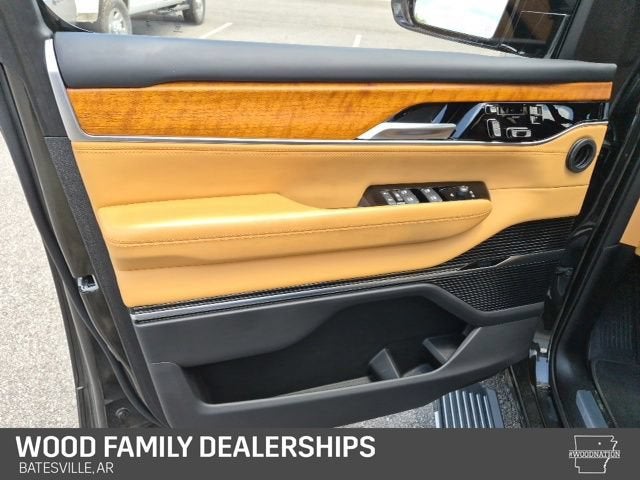 2023 Jeep Grand Wagoneer Series III