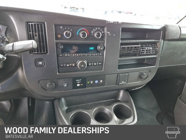 2024 Chevrolet Express Passenger 3500 1LS