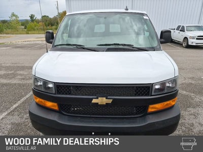 2024 Chevrolet Express Passenger 3500 1LS