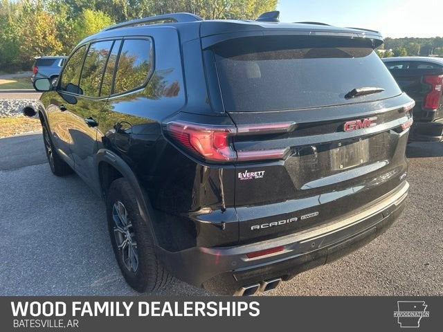 2024 GMC Acadia AT4