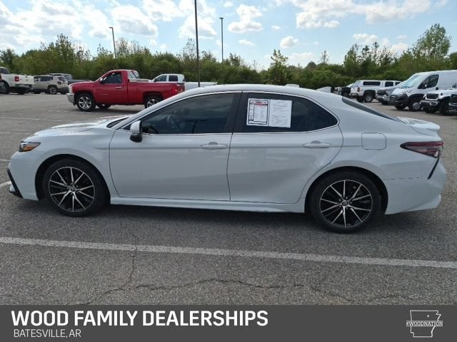 2022 Toyota Camry SE