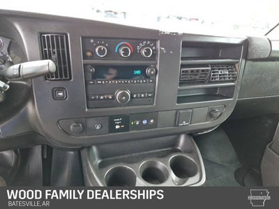 2024 Chevrolet Express Passenger 3500 1LS