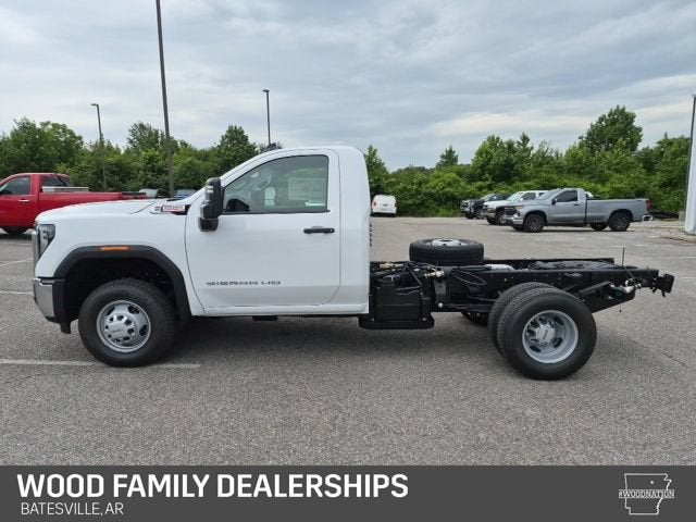 2026 GMC Sierra 3500 HD Chassis Cab Pro