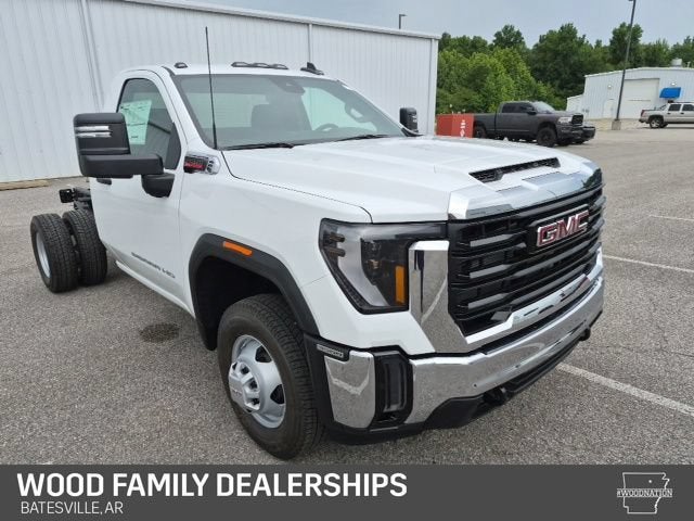 2026 GMC Sierra 3500 HD Chassis Cab Pro