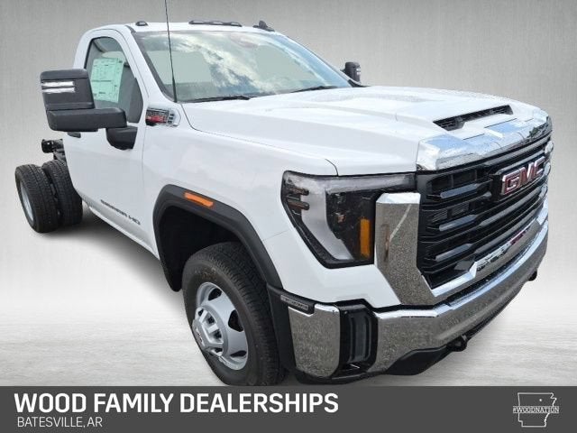 2026 GMC Sierra 3500 HD Chassis Cab Pro