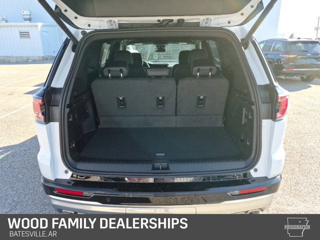 2027 GMC Acadia Denali