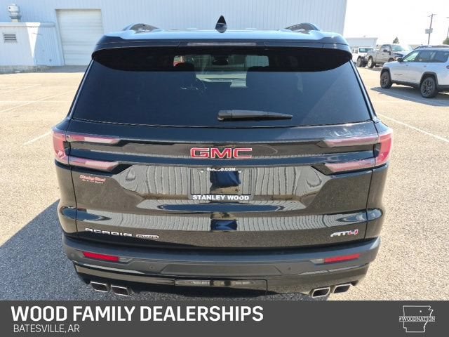 2024 GMC Acadia AT4
