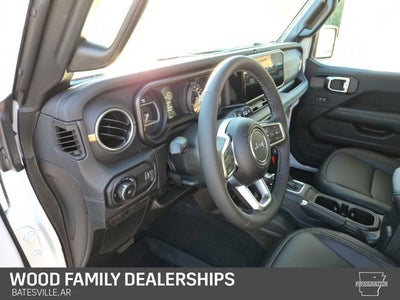 2027 Jeep Wrangler WRANGLER 4-DOOR SAHARA