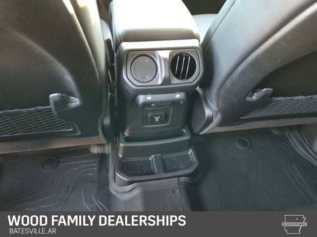 2027 Jeep Wrangler WRANGLER 4-DOOR SAHARA