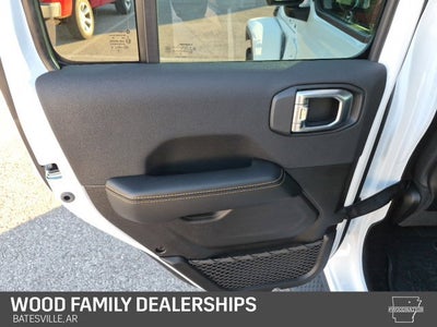 2027 Jeep Wrangler WRANGLER 4-DOOR SAHARA