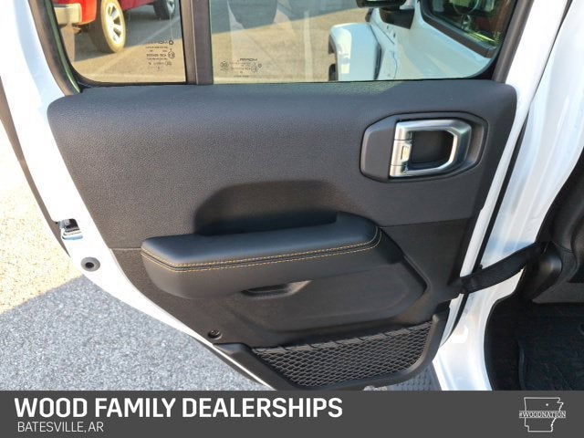 2027 Jeep Wrangler WRANGLER 4-DOOR SAHARA