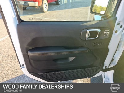 2027 Jeep Wrangler WRANGLER 4-DOOR SAHARA