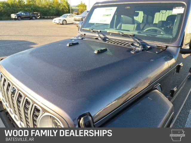 2027 Jeep Wrangler WRANGLER 4-DOOR SAHARA