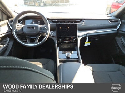 2027 Jeep Grand Cherokee GRAND CHEROKEE LAREDO 4X4