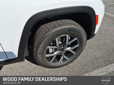 2027 Jeep Grand Cherokee GRAND CHEROKEE LAREDO 4X4