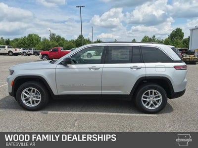 2026 Jeep Grand Cherokee GRAND CHEROKEE LAREDO X 4X4