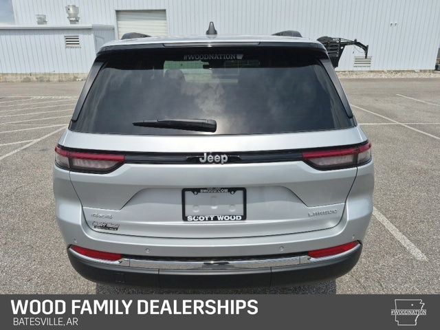 2026 Jeep Grand Cherokee GRAND CHEROKEE LAREDO X 4X4