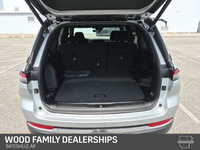 2026 Jeep Grand Cherokee GRAND CHEROKEE LAREDO X 4X4