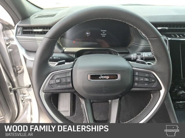2026 Jeep Grand Cherokee GRAND CHEROKEE LAREDO X 4X4