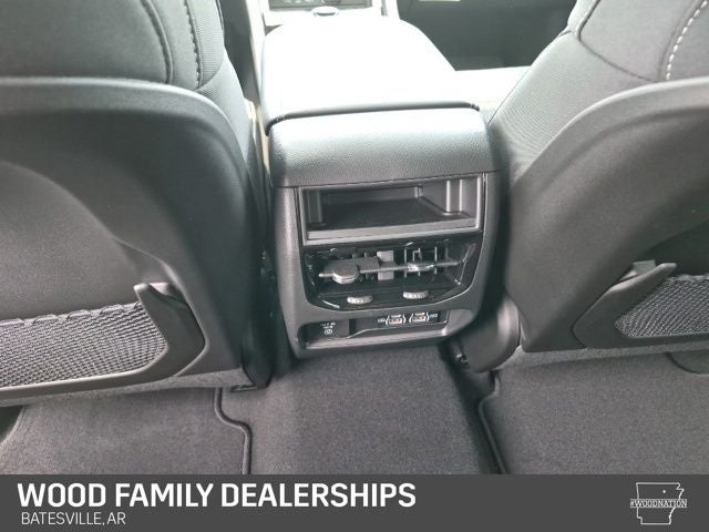 2026 Jeep Grand Cherokee GRAND CHEROKEE LAREDO X 4X4