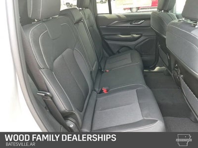 2026 Jeep Grand Cherokee GRAND CHEROKEE LAREDO X 4X4