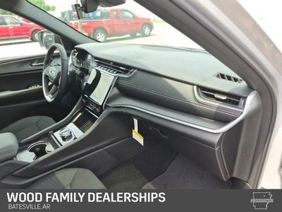 2026 Jeep Grand Cherokee GRAND CHEROKEE LAREDO X 4X4