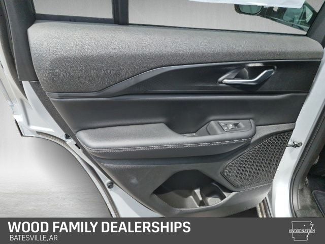 2026 Jeep Grand Cherokee GRAND CHEROKEE LAREDO X 4X4