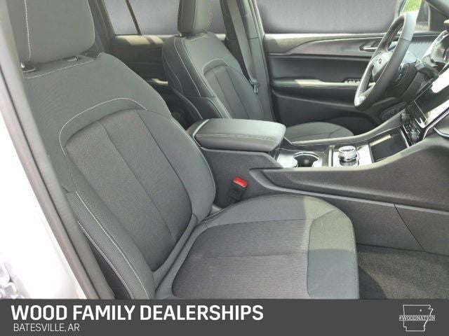 2026 Jeep Grand Cherokee GRAND CHEROKEE LAREDO X 4X4