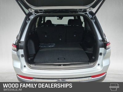 2026 Jeep Grand Cherokee GRAND CHEROKEE LAREDO X 4X4