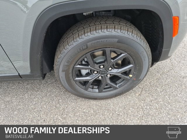 2027 Jeep Grand Cherokee GRAND CHEROKEE LAREDO ALTITUDE 4X4