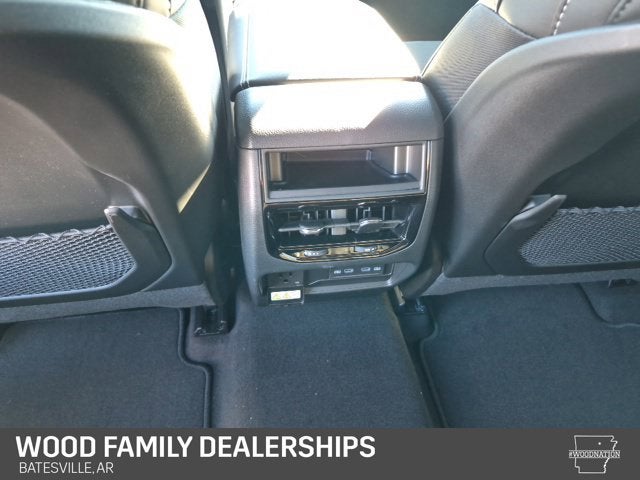 2027 Jeep Grand Cherokee GRAND CHEROKEE LAREDO ALTITUDE 4X4