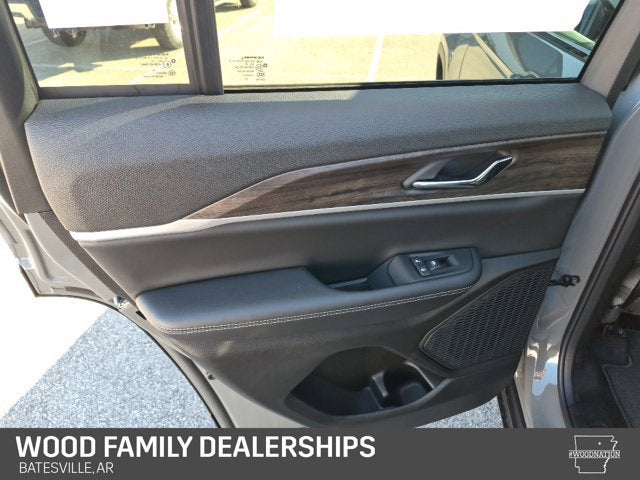 2027 Jeep Grand Cherokee GRAND CHEROKEE LAREDO ALTITUDE 4X4