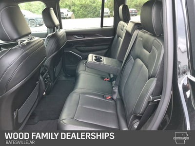 2027 Jeep Grand Cherokee GRAND CHEROKEE LIMITED RESERVE 4X4