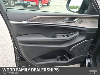 2027 Jeep Grand Cherokee GRAND CHEROKEE LIMITED RESERVE 4X4