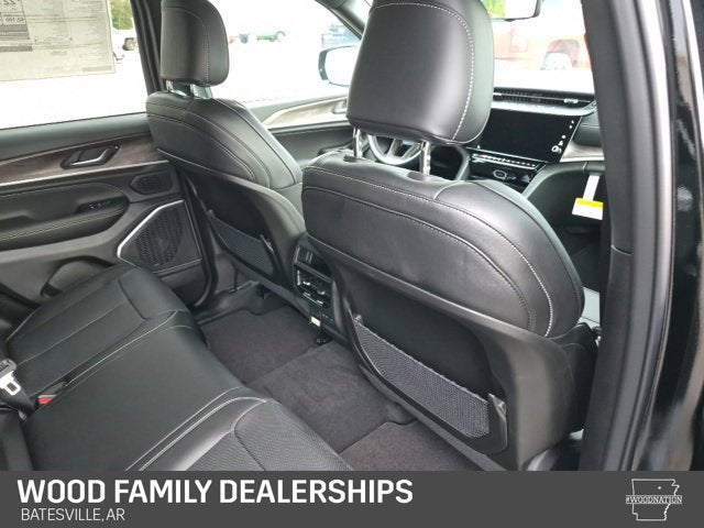 2027 Jeep Grand Cherokee GRAND CHEROKEE LIMITED RESERVE 4X4