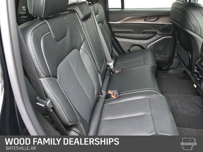 2027 Jeep Grand Cherokee GRAND CHEROKEE LIMITED RESERVE 4X4