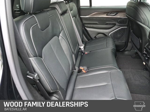 2027 Jeep Grand Cherokee GRAND CHEROKEE LIMITED RESERVE 4X4