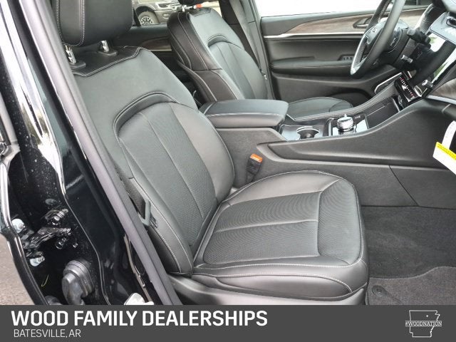 2027 Jeep Grand Cherokee GRAND CHEROKEE LIMITED RESERVE 4X4