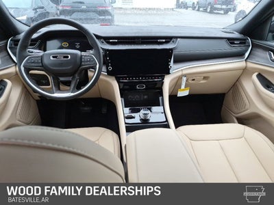 2027 Jeep Grand Cherokee GRAND CHEROKEE LIMITED 4X4