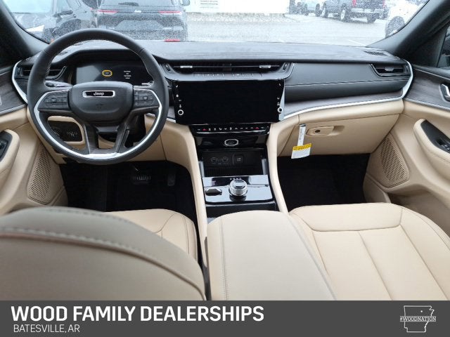 2027 Jeep Grand Cherokee GRAND CHEROKEE LIMITED 4X4