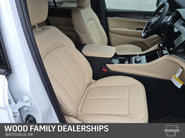 2027 Jeep Grand Cherokee GRAND CHEROKEE LIMITED 4X4