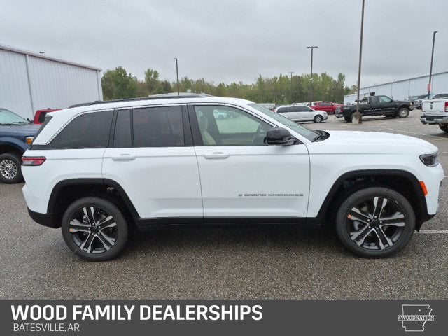 2027 Jeep Grand Cherokee GRAND CHEROKEE LIMITED 4X4