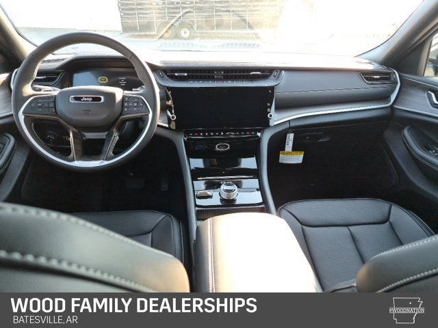 2027 Jeep Grand Cherokee GRAND CHEROKEE LIMITED 4X4