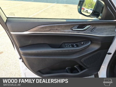 2027 Jeep Grand Cherokee GRAND CHEROKEE LIMITED 4X4