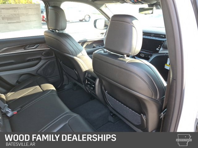 2027 Jeep Grand Cherokee GRAND CHEROKEE LIMITED 4X4
