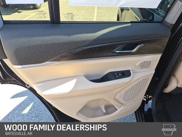 2027 Jeep Grand Cherokee GRAND CHEROKEE LIMITED 4X4